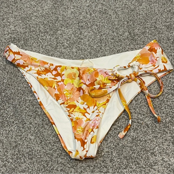 LSpace Women's Size Small Floral Reversible Bikini Bottoms Swimwear - Picture 1 of 4
